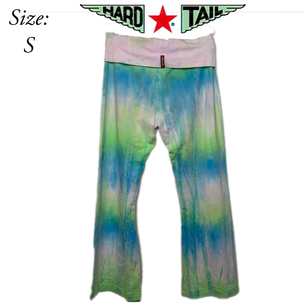 HardTail 🪽Rolldown Capri Legging